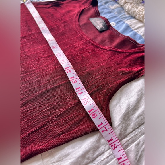 90s Artex Womens Burgundy Sleeveless Swirl Spiral Texture Top Grunge Medium - Picture 6 of 8